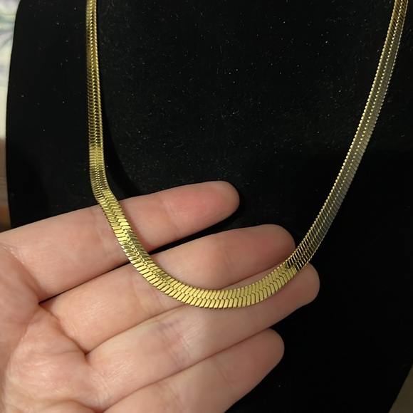Gold plated stainless steel herringbone necklace - Picture 2 of 3